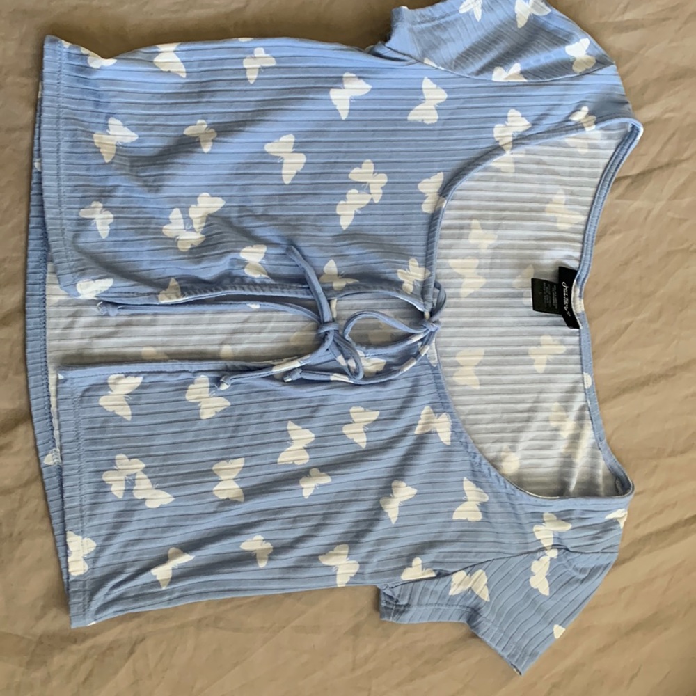 Butterfly top